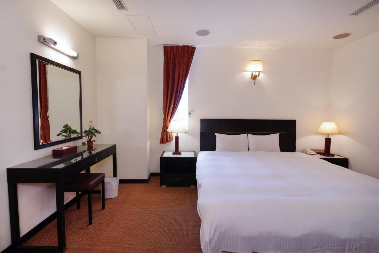 Herkang Hotel Taizhong Zewnętrze zdjęcie