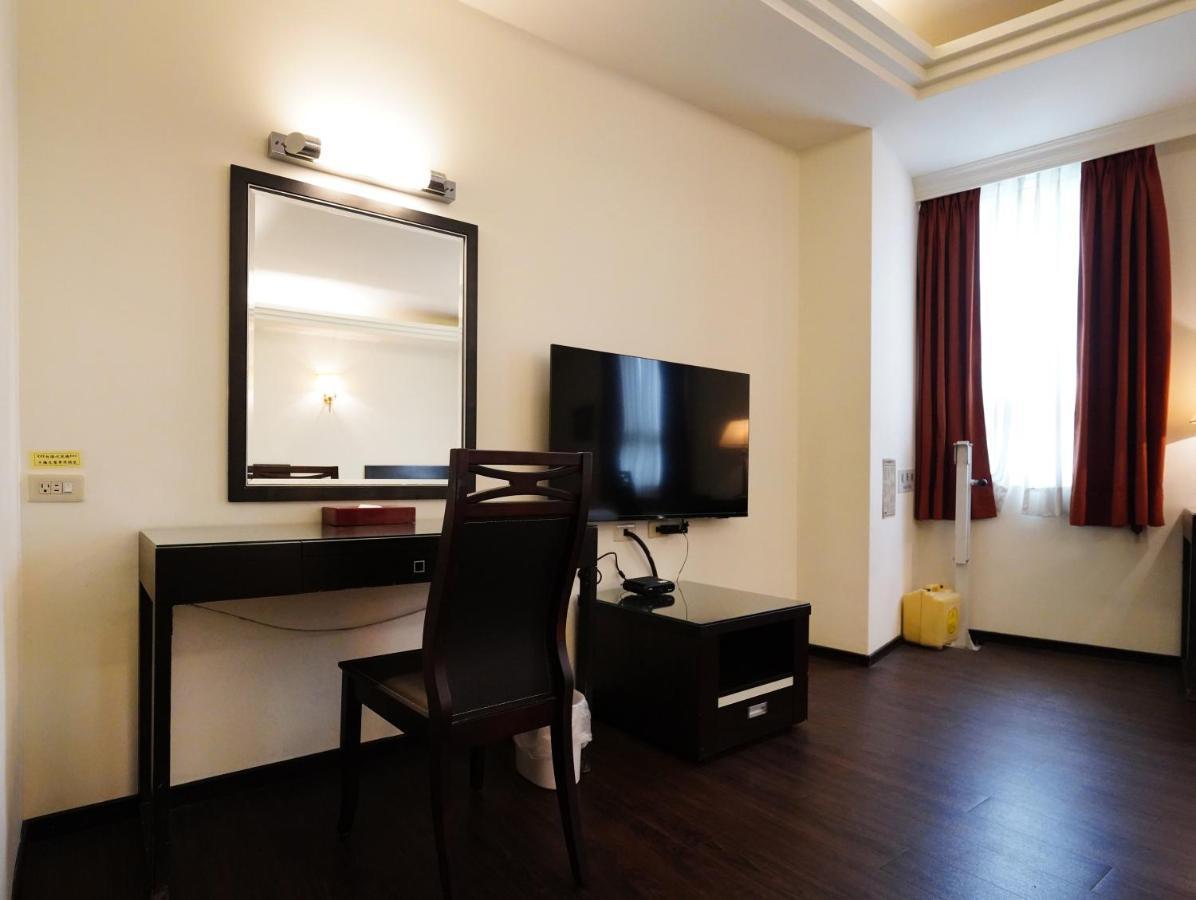 Herkang Hotel Taizhong Zewnętrze zdjęcie