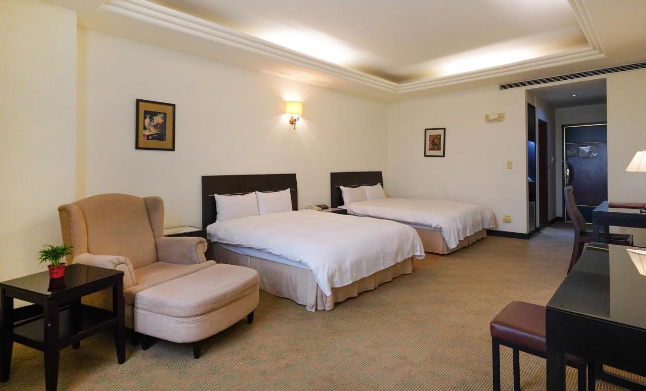Herkang Hotel Taizhong Zewnętrze zdjęcie