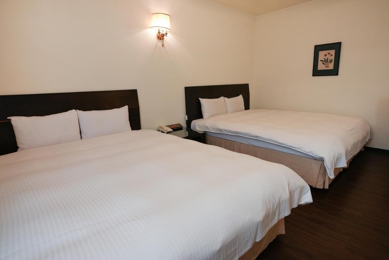 Herkang Hotel Taizhong Zewnętrze zdjęcie