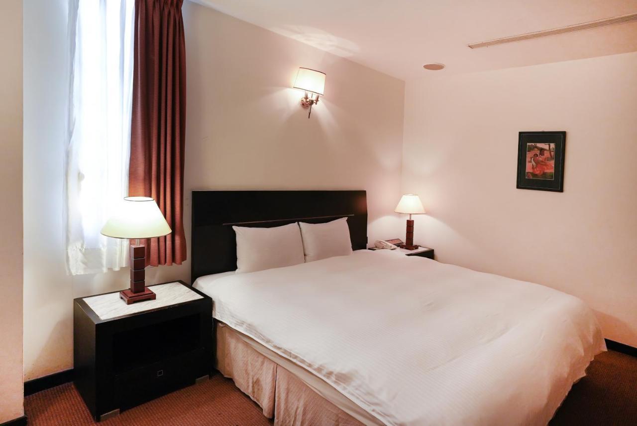 Herkang Hotel Taizhong Zewnętrze zdjęcie