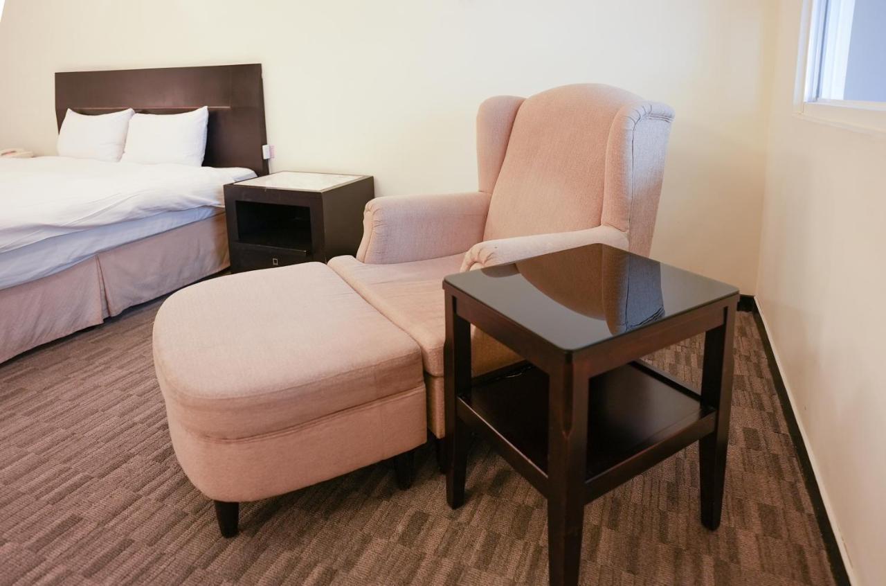 Herkang Hotel Taizhong Zewnętrze zdjęcie